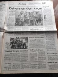 Yeni Bin Yıl Gazetesi - Turkish Newspaper - 24 Aralık 1999 - Dahi çocuk Murat Muratoğlu'nun büyük yalnızlığı fotoğraf - Fenerbahçe teknik direktörü Zeman'a göre futbolcuları inançsız - İstanbul'da fuhuş yaparken yakalanan Türk su kayağı milli takımı sporcusu Elena Ivanova federasyon beni kötü yola düşürdü dedi fotoğraf - Şişli Eski Belediye Başkanı Gülay Aslıtürk Londra'da serbest bırakıldı - Alaattin Çakıcı Fransız vatandaşı gibi - Yunan polisince yakalanan Hasan Heybetli Cennet Vatana döndü - sanal alemde müzik seti - Süleyman Demirel Orhan Gencebay'a şükran plaketi verdi fotoğraf - Avrupa Birliği mi elbette evet - Son 48 saat içinde binlerce Çeçen sivil başkent Grozni'yi terk etti - Louis Vuitton birçok ünlü gibi Alaaddin Çakıcı'nın da tercihi fotoğraf - Hamdi Alkan sahneye ihanet etmedim - bu akşam Beyoğlu'nda etkinlikler - 13. Savaşçı başrolde Antonio Banderas sinemalarda - dövüş kulübü sinemalarda - Ronaldo öldü yaşasın Rivaldo fotoğraf -  Fatih Terim'e 10 milyon dolar