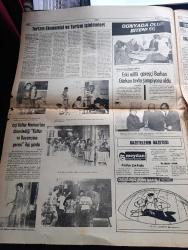 İstanbul Gazetesi - Turkish Newspaper - 20 Mayıs 1978 - yavru vatan Kıbrıs'ta ve tüm yurtta 19 Mayıs coşkuyla kutlandı - solcular İnönü stadını bombaladı - Ankara'da bir lise öğrencisi yaralandı - 59 yıl önce Ata'nın ayak bastığı Samsun en mutlu gününü yaşadı - RCD bölgesel planlama konseyi Ankara'da toplandı fotoğraf - İnönü stadında yapılan 19 Mayıs gösterilerinden bir an fotoğraf - Yunanistan'a uyardık tahrik edici hareketlerden kaçınız fotoğraf - Merterliler şehir suyuna kavuştu fotoğraf - Aldo Moro'nun katili tespit edildi - eski milli güreşçi Burhan Gürkan Tavla şampiyonu oldu - burç falınız - sonsuz fedakarlık Florance Nightingale'in öyküsü - Hitler ve öyküsü - Türk büyükleri Gazi Osman Paşa - Beşiktaş Adanaspor ile karşılaşıyor - Cruyff'suz Hollanda Arjantin'e ümitli gidiyor - Brezilya'nın arjantin'deki en büyük kozu Zico fotoğraf - Fenerbahçe Yarın şampiyonluk turu atacak - Ankara'dan bir yıldız daha geldi Gönül Özben fotoğraf - modacılar çiçekten bir türlü vazgeçemiyor foto