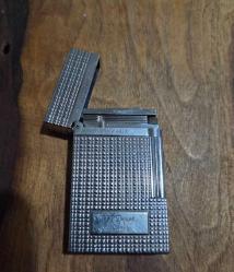 ST DUPONT DİAMOND HEAD PARİS GÜMÜŞ KAPLAMA ÇAKMAK.  ORJİNAL ÜRÜN KONDİSYON YÜKSEK KOLEKSİYONLUK NADİR