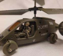 LOT.7 » MODEL SAVAŞ HELİKOPTERİ. İNSANLI. SERT PLASTİK. NADİR.