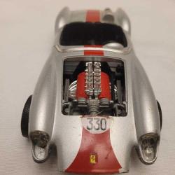 KOLEKSİYONDAN BÜYÜK BOY METAL MODEL ARABA. DETAYLAR MÜTHİŞ.