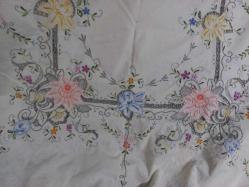 6 kişilik rahibe işi masa örtüsü.