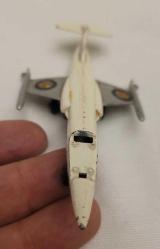 BOMBALARIYLA SAVAŞ UÇAĞI. METALDİR. KOLEKSİYONDAN.