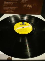 Mazhar Fuat Özkan ele güne karşı yapayalnız dönem plak