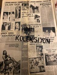 HAFTANIN SESİ GAZETESİ - DOĞUM GÜNÜ HEDİYESİ (TURKİSH - NEWSPAPER) - 28 HAZİRAN 1985 - SAYI : 26 - TAM TAKIM 12 SAYFADIR -Rüçhan Adlı-Türkan Şoray-Abdullah Deveci-Hülya Koçyiğit-Ajda Pekkan-Atıf Yılmaz-Banu Alkan-Serdar Gökhan-Mine Mutlu-Seyyal Taner-Yılmaz Zafer-Müjde Ar-Nur Sürer-Cemil İpekçi-Nazmi Özer-Berrin Özer-Gülşen Gürsoy-Neşe Aksoy-Deniz Akbulut-Derya Tuna-İbrahim Tatlıses-Perihan Savaş-Ayşe Tunalı-Bülent Bilgiç-Halit Kıvanç-Cihan Ünal-Nazan Şoray-Yağmur-Osman Seden-Emin Balın-Bülent Ersoy-Necla Poyraz-Zerrin Özer-Okay Özbalcı-Mihriban Şenel-Yaşar Özbalcı-Meral Zeren-Fikret Hakan-Cüneyt Arkın-Kadir İnanır-Nilgün Atılgan-Canan Ceylan-Nilay Bora-Meral Bano-Yüksel Gözen-Leman Akçatepe-Enat Alinçe-Abidin Görsev-Ruşşo Şener-Ayhan Işık-Leyla Sayar-Onat Kutlar-Ömer Kavur-Yusuf İle Kenen-Ali Özgentürk-Hazal Tılsım-Atıf Yılmaz-Philippe Jalladeau-Gülin Yazar-Sezen Aksu-Yasemin Kumaya-Gönül Yazar-Burhan Çaçan-İlhan İrem-İlhan Şeşen-Harika Avcı-Debor Hülya Avşar-Derya Baykal-Deniz Baykal