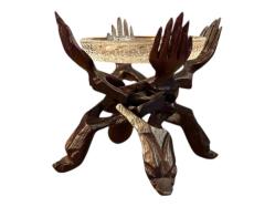 Fransız Cristal D’arques Kristal Tek parça Abanoz Ağacından Oyma İşçiliğiyle yapılmış Kaideli Sunumluk 11 cm yüksekliğinde 10 cm çapında