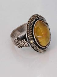 GÜMÜŞ YÜZÜK, KEHRİBAR TAŞLI, USTA İŞÇİLİKLİ , CMZ DAMGALI,