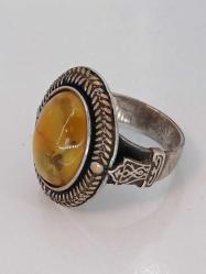 GÜMÜŞ YÜZÜK, KEHRİBAR TAŞLI, USTA İŞÇİLİKLİ , CMZ DAMGALI,