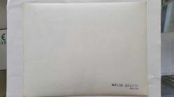 YEŞİLÇAM'IN SULTANI TÜRKAN ŞORAY'IN ORİJİNAL BÜYÜK BOY FOTOĞRAFI - 24 x 18 cm EBADINDA - ''GELİN ÇİÇEĞİ (1971)'' ADLI FİLMDE KARTAL TİBET, TÜRKAN ŞORAY ve DENİZ ERKANAT AYNI KAREDEYKEN ÇEKİLMİŞ NET KALİTEDE BİR FOTOĞRAF