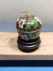 K210----CLOİSONNE BAKIR ÜZERİ MİNELİ ELMA ŞEKLİNDE KUTU