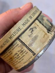 The Balkan Sobranie kutu