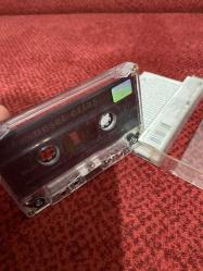 Neşet Ertaş - Garibin Dünyada Yüzü Gülmez KASET