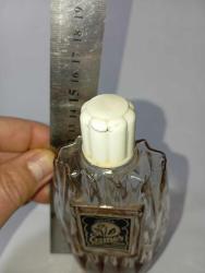 Esmer İzmir kolonya şişesi az miktarda içinde var