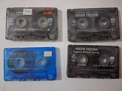 HAKAN TAŞIYAN Sensiz İki Gün / Hesabım Bitmedi Seninle / Gözün Sevem / Güz Gülleri -  4 Adet KASET  ( KARTONETSİZ )