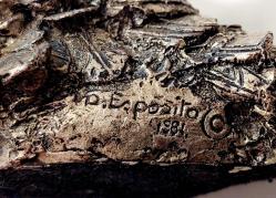 İtalya, Kuş Figürü Serçe/Çalıkuşu. Dekoratif Sevimli Bir Kağıt Ağırlığı! D. Esposito Damgalı-İtalya'da Üretilmiştir. 1984 Tarihli. (Koleksiyonluk) El Yapımı. Gümüş Kaplama. Reçine/Laminate. Nadir Çıkar. (45×70×40 mm)