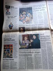 Yeni Yüzyıl Gazetesi - Turkish Newspaper - 16 Ocak 1996 - Onno Tunç'un kullandığı uçağın enkazı ve iki yanık cesedi bulundu fotoğraf - Sezen Aksu ile birlikte unutulmaz şarkılar yaratan Onno Tunç'un ölümü büyük üzüntü yarattı fotoğraf - Bülent Ecevit'ten de Necmettin Erbakan'a red - ANAP ile Refah yine görüşecek - Budist tapınağında gömülü seks kurbanı - atlarımıza bineriz yazan Ahmet Altan - Onno Tunç'un ağabeyi Garo Mafyan ve Fatih Erkoç Bon Air'de heyecanla beklediler fotoğraf - Nazım Hikmet 94 yaşında - Leyla Zana ödülüne Yarın kavuşuyor - liderler Metin Göktepe için seferber - Kültür Sanat sayfası - sinema programı - Pocahontas 19 ocak'ta sinemalarda - Irak Savaşı'nın izleri siliniyor - televizyon programı - Gabriel Garcia Marquez film çeviriyor - Galatasaray'ın derdi savunma - Tugay artık libero oynar yazan Hıncal Uluç - Beşiktaş teknik direktörü Daum kupa bizim olacak dedi - Fenerbahçe Efes Pilsen çeyrek finaline doğru - voleybol Avrupa kupalarındaki temsilcimiz Emlakbank