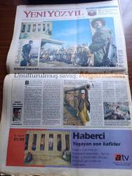 Yeni Yüzyıl Gazetesi - Turkish Newspaper - 16 Ocak 1996 - Onno Tunç'un kullandığı uçağın enkazı ve iki yanık cesedi bulundu fotoğraf - Sezen Aksu ile birlikte unutulmaz şarkılar yaratan Onno Tunç'un ölümü büyük üzüntü yarattı fotoğraf - Bülent Ecevit'ten de Necmettin Erbakan'a red - ANAP ile Refah yine görüşecek - Budist tapınağında gömülü seks kurbanı - atlarımıza bineriz yazan Ahmet Altan - Onno Tunç'un ağabeyi Garo Mafyan ve Fatih Erkoç Bon Air'de heyecanla beklediler fotoğraf - Nazım Hikmet 94 yaşında - Leyla Zana ödülüne Yarın kavuşuyor - liderler Metin Göktepe için seferber - Kültür Sanat sayfası - sinema programı - Pocahontas 19 ocak'ta sinemalarda - Irak Savaşı'nın izleri siliniyor - televizyon programı - Gabriel Garcia Marquez film çeviriyor - Galatasaray'ın derdi savunma - Tugay artık libero oynar yazan Hıncal Uluç - Beşiktaş teknik direktörü Daum kupa bizim olacak dedi - Fenerbahçe Efes Pilsen çeyrek finaline doğru - voleybol Avrupa kupalarındaki temsilcimiz Emlakbank