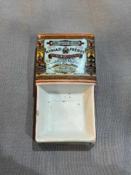 Kyriazi Freres porselen