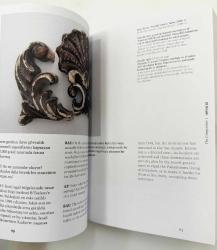 IKSV Bienal. İsimsiz (12. İstanbul Bienali), 2011. El kitabı = Untitled (12th Istanbul Biennial), 2011. The companion