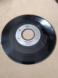 THE HUMAN LEAGUE - HEART LİKE A WHEEL