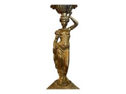 30 cm Yüksekliğinde Bronz Avrupa Şamdan Yaklaşık 3 Kilo Ağırlığında