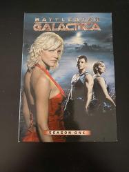 Battlestar Galactica Season 1 - DVD Set (Yurtdışı Basım - NTSC 1. Bölge) - Ferrum Hobi ve Vintage