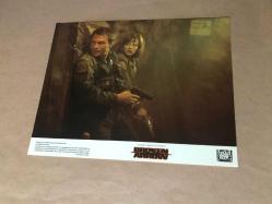 Broken Arrow sinema lobi kartları