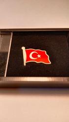 ROZET DARPHANE ALTIN KAPLAMA VE MİNELİ TÜRK BAYRAĞI ROZETİ 36