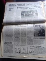 Radikal Gazetesi - Turkish Newspaper - 18 Mayıs 2008 - Tuzla cinayetleri denetimini bile tanımadı - gençlerin 3 idolü Polat Alemdar Acun Ilıcalı ve Rahmi Koç - Cannes'da Hatice Aslan gecesi - Deniz Baykal Tuzla tersanesindeydi kaza diye geçiştirilemez dedi - ABD'den sonra TSK'da kentte teröre karşı özel birim - hukukçulardan mesaj yargıyı rahat bırakalım - Danıştay saldırısında katledilen 2. Daire üyesi Mustafa Yücel Özbilgin anıldı - Ademler ve Havvalar çizen Piyale Madra - Recep Tayyip Erdoğan bu kez Nazım Hikmet'ten okudu fotoğraf - Dolmabahçe görüşmesinde ne oldu - İtalya'da romanlara karşı etnik temizlik - Sultan Aziz'in Londra ziyareti yazan Avni Özgürel -  Leyla Gencer'in ölümü yazan Murat belge - sinema rehberi - Fenerbahçe basketbolda finale adım attı - yarışma dışı Altın Palmiye Woody Allen'ın Vicky Cristina Barselona filmine fotoğraf - Pippa'nın katili göbekte yazan Perihan Mağden - New Kids On The Block yeniden fotoğraf - milli takımın Euro 2008 yolculuğu başladı