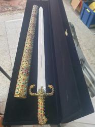 Hz muhammed peygamber efendimizin kılıcının 1 e 1 yapımı taşlar yurtdisinda hazırlanıp geldi