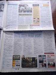 Radikal Gazetesi - Turkish Newspaper - 1 Ocak 2006 - AKP'ye uyarı gündem yaratmayın gerçek sorunların üzerine eğilin - Cumhurbaşkanı Ahmet Necdet Sezer'den yeni yıl mesajları - siyasete güvenilir mi yeni yılda kritik dönemeç - Diller ayrı dilek aynı mutlu yıllar -  Vakıf'ta AB'ye uyum - bir süredir beraber olan Doğa Rutkay ile Şahan Gökbakar çok iyi anlaşıyormuş fotoğraf - tarihi camiye hoparlör yasak - yılbaşı resmi kutlamada 70.  yıl - ABD'de Tufan Orta Asya'da devrim - Fidel Castro alemi altüst ediyoruz dedi - borsada teknik analiz - organize İşler filmi sinemalarda - iyisi kötüsü ve çirkini ile futbolda 2005 - basketbolda Fenerbahçe seriyi İzmir'de bitirdi - 2005'in spor olayları - Caza yön veren firma CamJazz - kuklacı oyunu oynayanlar Zafer Ergin Deniz Türkali Profilo Kültür Merkezi'nde - Ali Poyrazoğlu Ben eskiden küçüktüm de tiyatroda yaşadıklarını seyirciyle paylaşıyor - Brad Pitt çıplak fotoğraf - yıldönümü söylenmeleri yazan Murat Belge - migren ile yaşamak