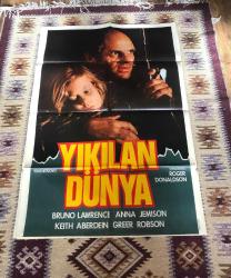 LOT.3 » Yıkılan Dünya sinema filmi afişi