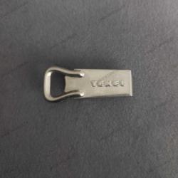 Eski dönem TEKEL logolu metal şişe açacağı.