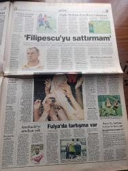 Radikal Gazetesi - Turkish Newspaper - 19 Aralık 1998 - genel ve yerel seçimlerin bir hukuk oyunuyla birbirinden ayrılması gündemde - Bülent Ecevit ile Deniz Baykal anlaşmama konusunda anlaştı fotoğraf - çöl tilkisi harekatı üçüncü günde Bağdat dışındaki hedeflere kaydı - Bill Clinton'ın kaderi bugün oylanıyor - yargıtayda Kürtçe çatlağı - DYP milletvekili Meral Akşener'in silahı geri tepti - Aydın Doğan'a rekor tazminat - Cem Yılmaz Her şey çok güzel olmayacak tam sayfa röportaj - Süleyman Demirel Adana'da yapılan camiye 1 trilyonluk maddi destek veren Sabancı ailesinden Sakıp Sabancı'ya teşekkür etti fotoğraf - Ramazan bu gece başlıyor - Alaattin Çakıcı'nın iki tetikçisi tutuklandı - Yeşil bilmecesini DNA testi çözecek - D'Alema'nın Öcalan gafları - New York'ta Irak'taki harekata karşı protesto - Galatasaray teknik direktörü Fatih Terim Filipescuyu sattırmam - Oğuz Çetin'in transferi arap saçı - Fenerbahçe soğuktan korkmuyor - Beşiktaş'ta Amokachi'ye ameliyat yok - Eşber Yağmurdereli