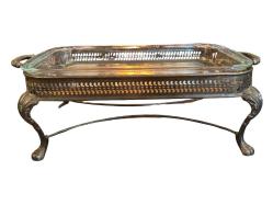 Avrupa, 1800’ler sonu gümüş kaplama servis ısıtıcısı Ajur bordürlü, cam hazneli; zarif ve koleksiyonluk bir parça. 48 cm 25 cm 26 cm