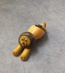 SERAMİK VE DENİZ KABUĞUNDAN EL YAPIMI ASLAN FİGÜRÜ BİBLO.  KONDİSYON YÜKSEK KOLEKSİYONLUK NADİR