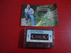 FATİH KISAPARMAK BEKLE KÜÇÜĞÜM YARINA KAÇ VAR DÖNEM KASET