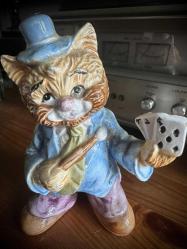 Vintage Soğuk Damgalı Seramik El Boyama Sihirbaz Kedi Biblosu çok temiz