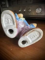 Vintage Soğuk Damgalı Seramik El Boyama Sihirbaz Kedi Biblosu çok temiz