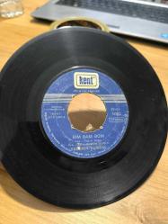 LOT.5 » Yasemin Kumral ‎ Bim Bam Bom / Olmaz Mı Olmaz Mı - Türkiye Basım 45 Lik Plak(kapaksız