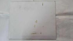 TÜRKAN ŞORAY'IN TIPKI BASIM FOTOĞRAFI - 15 x 15 cm EBADINDA - ALTIN RENGİ ŞERİTLİ 27 x 22 cm EBADINDA ÖZEL KARTONA YAPIŞTIRILMIŞ