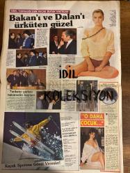 HAFTANIN SESİ GAZETESİ - DOĞUM GÜNÜ HEDİYESİ (TURKİSH - NEWSPAPER) - 9 OCAK 1987 - SAYI : 2 - TAM TAKIM 12 SAYFADIR -Hülya Avşar-Bahar Öztan-Hakan Balamir-Sibel Turnagöl-Mesut Yılmaz-Bedrettin Dalan-Nurettin Soydan-Nur Gül Kaya-Efe Özal-Oya Aydoğan-Lokman Kondakçı-Osman Kara-Arzu Tok-Remziye Demirtaş-Fahrettin Aslan-Seda Sayan-Sait Aslan-Güngör Bayrak-Berichi-Şerife-Zeynep Ekren-Erkan Özerman-Fatma Bayrak-Nurhayat Hanım-Halil Bayrak-Mahmut Erdilek-Kadir İnanır-Hülya Koçyiğit-Nevin Sezerli-Romalı Perihan-Yıldırım Mayruk-Mehmet Keçeciler-İhsan Doğramacı-Turgut Özal-Kenan Evren-Çetin Ener-Erşan Başbuğ-Adem Gürses-Zerrin Arbaş-Derya Arbaş-Nihat Polat-Belkıs Akkale-Mahmut Hekimoğlu-Mahmut Tezcan-Yavuz Yalhınkılıç-Nazlı Türkoğlu-Nalan Türkoğlu-Federico-Atıf Yılmaz-Müjde Ar-Türkan Şoray-Yusuf Sezgin-Selma Güneri-Lale Sezgin-Orhan Gencebay-İbrahim Tatlıses-Perihan Savaş-Derya Tuna-Niyazi Daymaz-Semra Hanım-Alp Önal-Yaşar Kemal-Cüneyt Arkın-Mine Mutlu-Bilal İnci-Süreyya Duru-Mahmut Tuncer-Enver