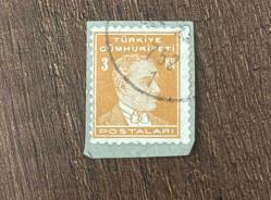Türk Pulu - Turkish Stamp - Mektup Zarfından Kesilmiş / Postadan Geçmiş Pul Filateli - DAMGALI - ATATÜRK TEMALI PUL, 3 KURUŞ - Türkiye Cumhuriyeti - NOSTALJİK DOĞUM GÜNÜ HEDİYESİ