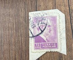 Türk Pulu - Turkish Stamp -  Mektup Zarfından Kesilmiş /Postadan Geçmiş Pul Filateli - 1943 DAMGALI - İSMET İNÖNÜ TEMALI PUL,  1 1/2 KURUŞ - Türkiye Cumhuriyeti - NOSTALJİK DOĞUM GÜNÜ HEDİYESİ