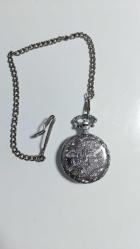 Köstekli cep saati (pilli mekanizma)