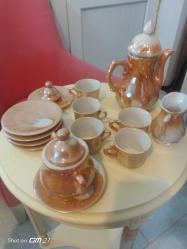 14 parça porselen çay, kahve, sütlük seti.