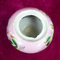 ANTİKA OSMANLI DÖNEMİ EL BOYAMA ÇİÇEKLER RESİMLİ AVRUPA PEMBE RENKLİ PORSELEN HOKKA