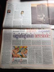 Pazar Postası - Turkish Newspaper - 29 Temmuz 1995 - Sayı 84 - parlamenterlerin değerlendirmesi ile düşünce özgürlüğü yazan Mete Belovacıklı - dünya değişti anayasa da değişebilir - temiz hava ve demokrasi yazan Murat Belge - Özgür düşüncemi Özgün düşünce mi yazan Canan Barlas - demokratikleşmenin neresindeyiz yazan Ömer Servet - Bosna'da tarih kırımı yazan Taha Akyol - Telsim - ekonomi postası yazan Nevzat Atal - el öpenler meclisinde dağ fare mi doğurdu yazan Cahit Tanyol - DEP'lilerin odaları danışmanlara - anayasa şairi Hüseyin Balyalı - sevgili toplum yazan Mehmet Ali Kılıçbay - Bosnada çok şey yok oluyor yazan Sami Kohen - atom insanlığın günahı mı sevabı mı - Dört Gül attım suya şiir yazan Mete Belovacıklı - yeni çıkan kitaplar - yazlık sinemalar yazan Burçak Evren - Terra Nova'nın yaratıcı başkanı Hulusi Derici fazla reklam reklamı öldürür yazan Zeynep Çetinkaya