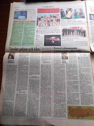 Pazar Postası Gazetesi -  Turkish Newspaper - 19  Mayıs 1996 - Mercümek Erbakan İlişkisi - Yargı kanunlar ve hukuk üçgeni - Çok hukuk tartışması yazan Taha Akyol - Bir Üniversite örneği Murat Belge - Türkiye iş Bankası - Orta Asya'nın En büyük içecek Fabrikası - Siyasal kriz ekonomik kriz Ömer Servet - Farklı malzemelerin birleştirilmesi müziksiz olmaz Tınaz Titiz - 19 Mayıs'ın neresindeyiz yazan Cahit Tanyol - Seçim neyi halleder yazan Sami Kohen - kadınsız demokrasi olmaz Dinçer Güner - Saraydan Gazinoya Sevda İle dillendi bu alaturka - entelektüeller bond'u keşfetti - Borsaya siyasi çelme - İMKB - en iyi 10 hisse - En kötü 10 hisse - Kardeş Erbakan'ın Faksı - Refah Partisinden Ödeme Emri