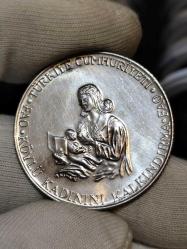 1980 Yılı Köylü Kadınını Kalkındırma Gümüş 500 Lira Çil